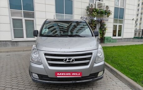 Hyundai H-1 II рестайлинг, 2013 год, 1 250 000 рублей, 9 фотография