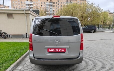 Hyundai H-1 II рестайлинг, 2013 год, 1 250 000 рублей, 5 фотография