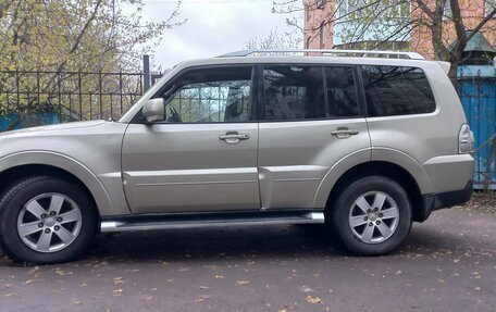 Mitsubishi Pajero IV, 2007 год, 1 270 000 рублей, 10 фотография