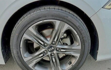 KIA K5, 2022 год, 2 440 000 рублей, 7 фотография