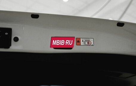 Toyota RAV4, 2025 год, 4 700 000 рублей, 11 фотография