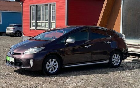 Toyota Prius, 2012 год, 1 099 000 рублей, 1 фотография