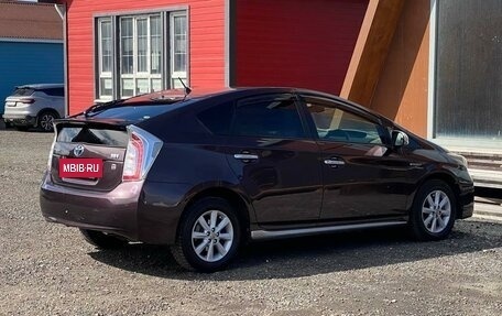 Toyota Prius, 2012 год, 1 099 000 рублей, 4 фотография