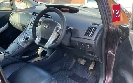 Toyota Prius, 2012 год, 1 099 000 рублей, 7 фотография