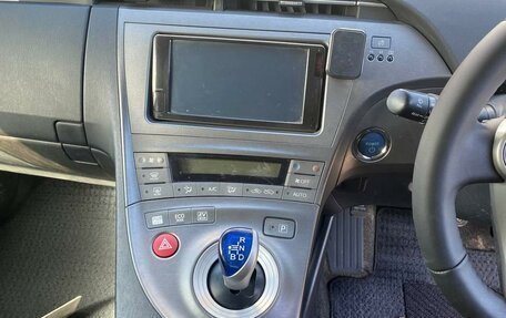 Toyota Prius, 2012 год, 1 099 000 рублей, 9 фотография