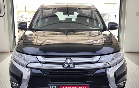 Mitsubishi Outlander III рестайлинг 3, 2017 год, 2 349 000 рублей, 2 фотография