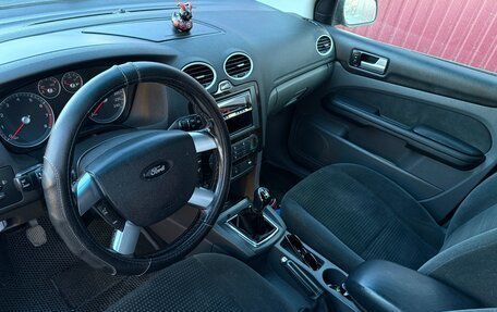 Ford Focus II рестайлинг, 2006 год, 410 000 рублей, 24 фотография