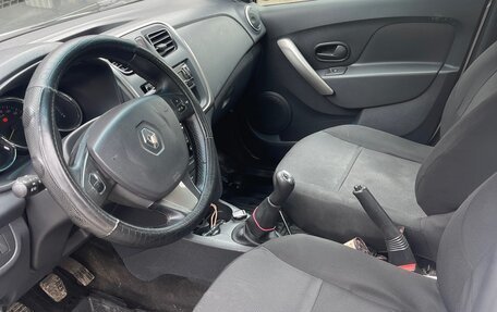 Renault Logan II, 2018 год, 530 000 рублей, 8 фотография