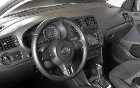 Volkswagen Polo VI (EU Market), 2014 год, 740 000 рублей, 5 фотография