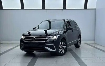 Volkswagen Tiguan II, 2023 год, 2 870 000 рублей, 1 фотография