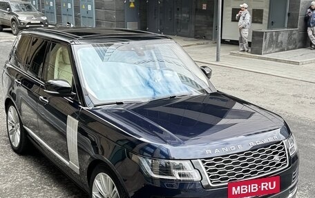 Land Rover Range Rover IV рестайлинг, 2022 год, 11 900 000 рублей, 5 фотография