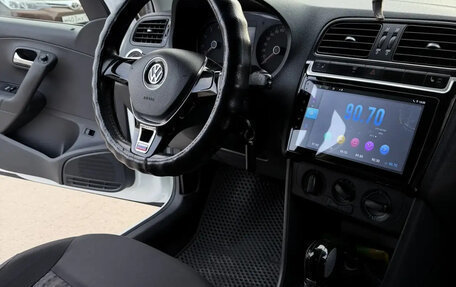 Volkswagen Polo VI (EU Market), 2015 год, 1 150 000 рублей, 7 фотография