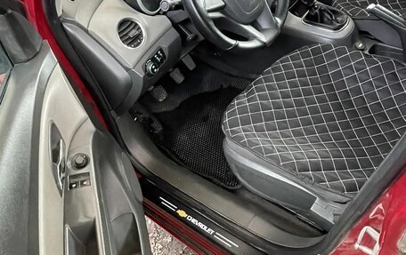 Chevrolet Cruze II, 2010 год, 540 000 рублей, 5 фотография