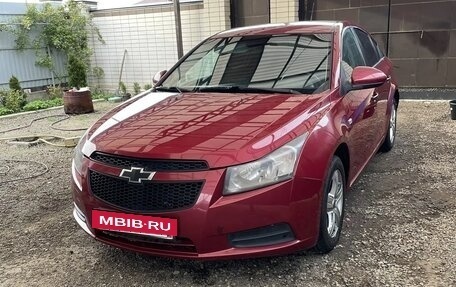 Chevrolet Cruze II, 2010 год, 540 000 рублей, 2 фотография