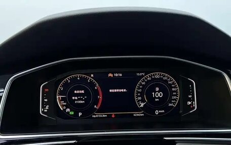 Volkswagen Tiguan II, 2023 год, 2 870 000 рублей, 7 фотография