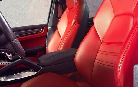 Porsche Cayenne III, 2019 год, 8 990 000 рублей, 18 фотография