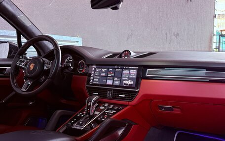 Porsche Cayenne III, 2019 год, 8 990 000 рублей, 34 фотография