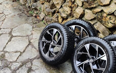 Toyota Raize I, 2020 год, 1 700 000 рублей, 2 фотография