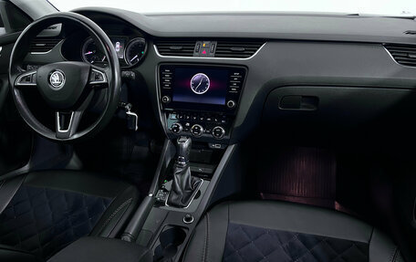 Skoda Octavia, 2018 год, 2 048 000 рублей, 10 фотография