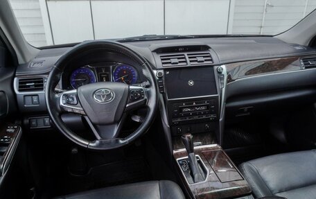 Toyota Camry, 2017 год, 2 250 000 рублей, 12 фотография