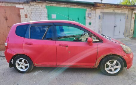 Honda Fit III, 2002 год, 300 000 рублей, 3 фотография