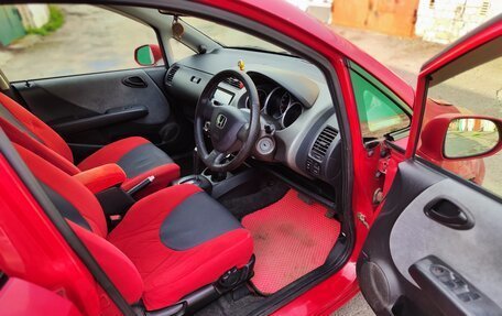 Honda Fit III, 2002 год, 300 000 рублей, 6 фотография