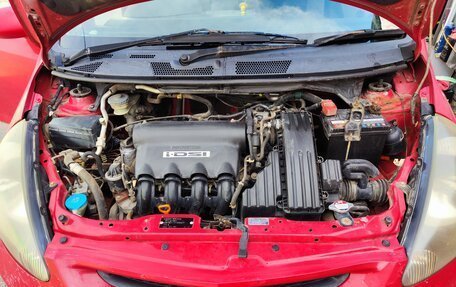 Honda Fit III, 2002 год, 300 000 рублей, 10 фотография