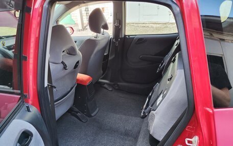 Honda Fit III, 2002 год, 300 000 рублей, 11 фотография