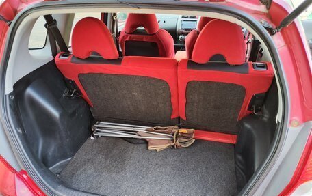 Honda Fit III, 2002 год, 300 000 рублей, 9 фотография