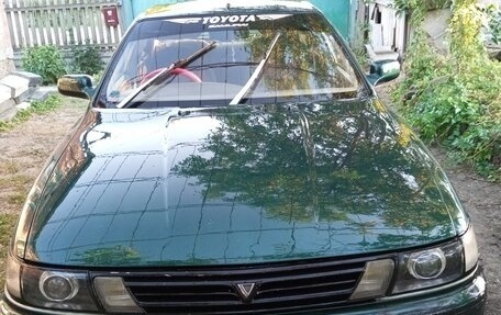 Toyota Vista, 1993 год, 215 000 рублей, 2 фотография