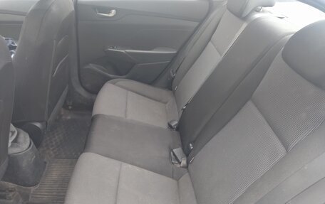 Hyundai Solaris II рестайлинг, 2018 год, 980 000 рублей, 12 фотография