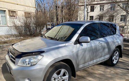 Toyota RAV4, 2007 год, 1 050 000 рублей, 2 фотография