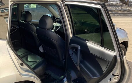 Toyota RAV4, 2007 год, 1 050 000 рублей, 4 фотография