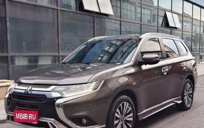 Mitsubishi Outlander III рестайлинг 3, 2021 год, 1 980 000 рублей, 1 фотография
