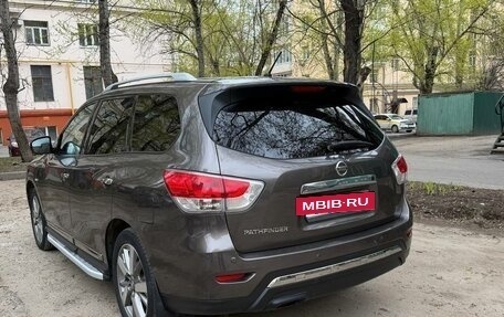 Nissan Pathfinder, 2015 год, 1 990 000 рублей, 3 фотография