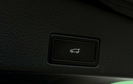 Volkswagen Touareg III, 2017 год, 2 927 800 рублей, 19 фотография