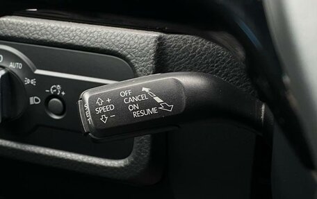 Volkswagen Touareg III, 2017 год, 2 927 800 рублей, 25 фотография