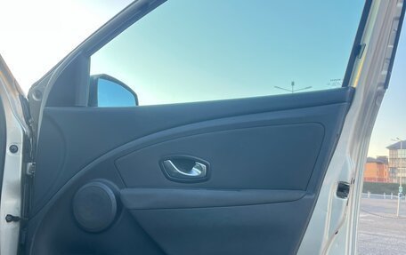 Renault Fluence I, 2010 год, 460 000 рублей, 11 фотография