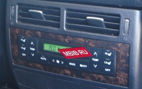 Toyota Land Cruiser 200, 2014 год, 3 750 000 рублей, 10 фотография