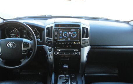 Toyota Land Cruiser 200, 2014 год, 3 750 000 рублей, 17 фотография