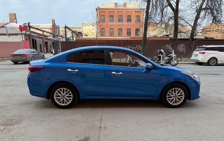 KIA Rio IV, 2017 год, 1 010 000 рублей, 3 фотография