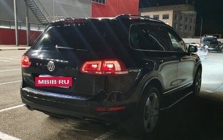 Volkswagen Touareg III, 2013 год, 1 800 000 рублей, 4 фотография