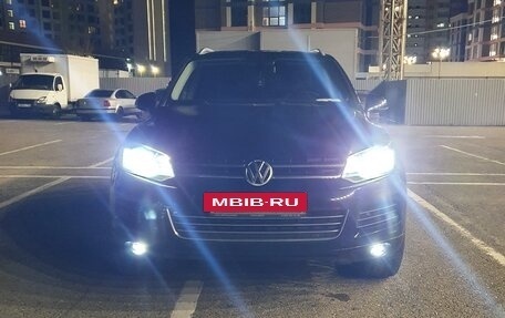 Volkswagen Touareg III, 2013 год, 1 800 000 рублей, 2 фотография