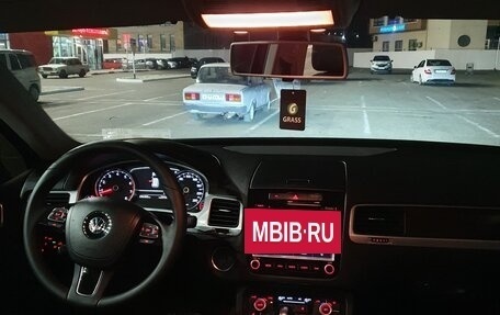 Volkswagen Touareg III, 2013 год, 1 800 000 рублей, 8 фотография