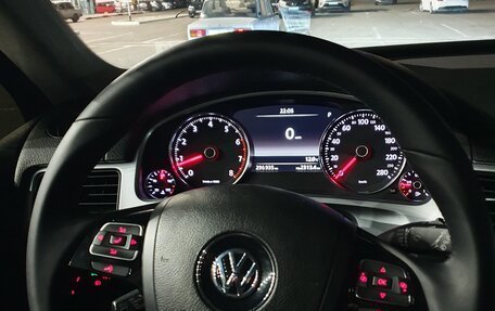 Volkswagen Touareg III, 2013 год, 1 800 000 рублей, 9 фотография