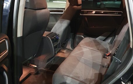 Volkswagen Touareg III, 2013 год, 1 800 000 рублей, 11 фотография