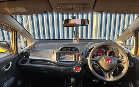 Honda Fit III, 2011 год, 590 000 рублей, 13 фотография