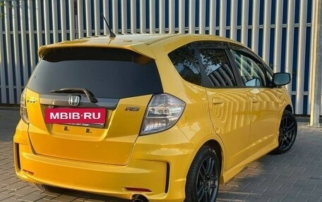 Honda Fit III, 2011 год, 590 000 рублей, 8 фотография