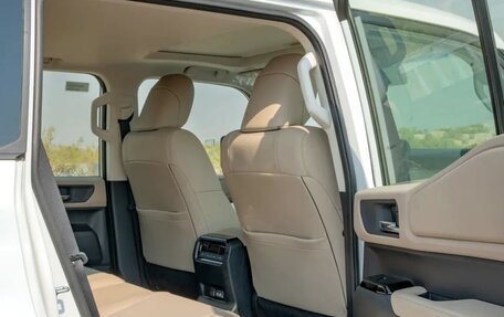 Toyota Land Cruiser Prado, 2026 год, 9 000 000 рублей, 8 фотография