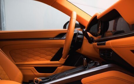 Porsche 911, 2024 год, 82 600 000 рублей, 11 фотография